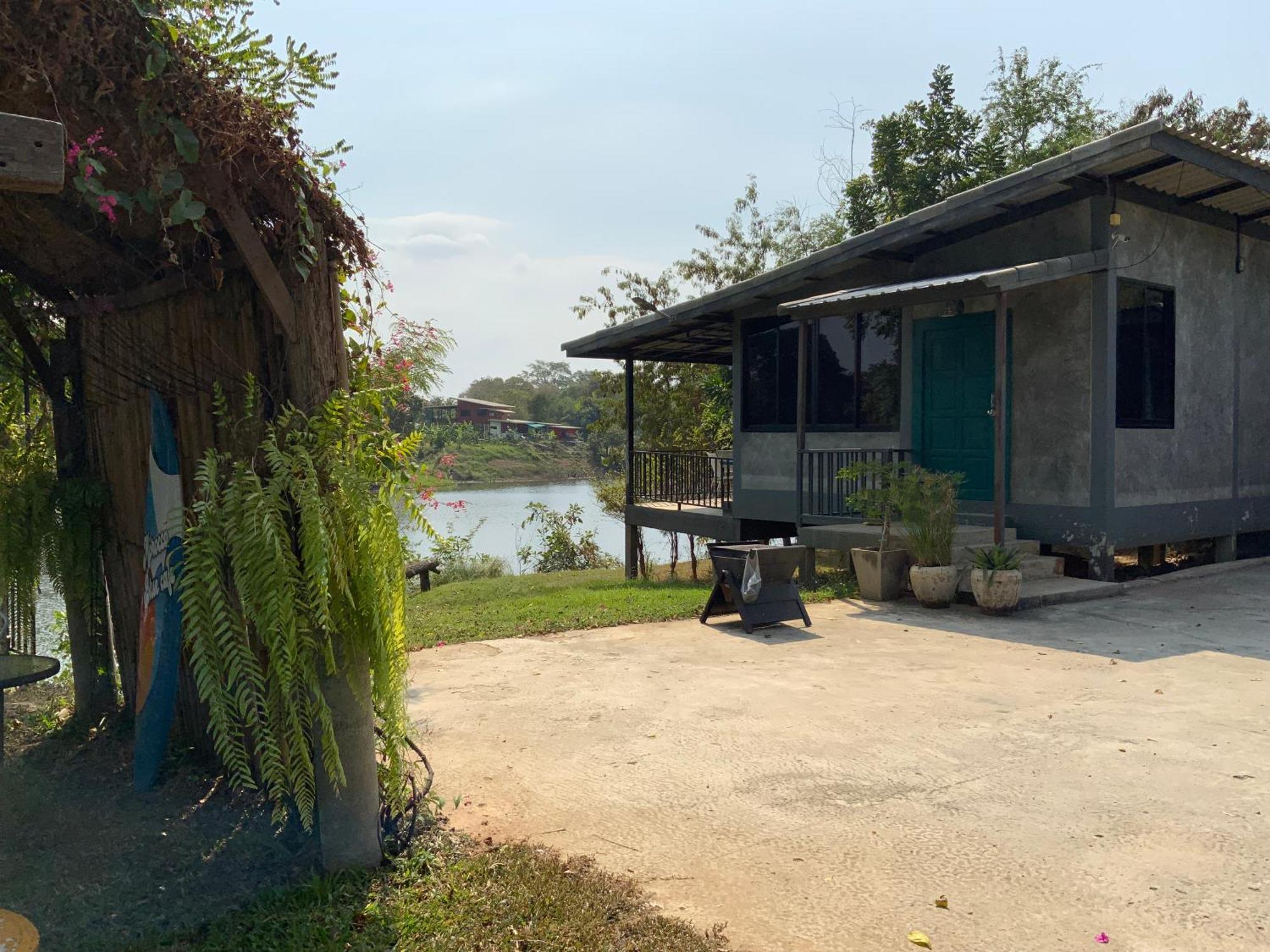 Morocco Blue Cafe By Chilong River Farm Resort Muang Kosum Exterior foto